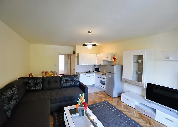 Apartments Dobranic